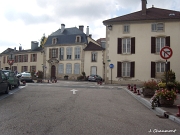 Le quartier abbatial était assez petit, organisé autour de l'église et du palais, des maisons qui les entourent et d'autres maisons nobles